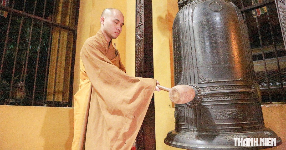 3 hồi chuông trống bát nhã tại chùa Quán Sứ tri ân Anh hùng liệt sĩ