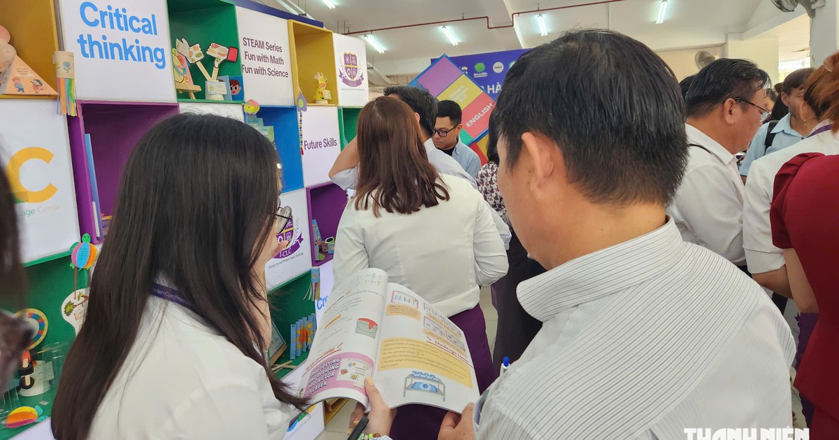 Giáo dục tăng cường là chính khóa hay dịch vụ?