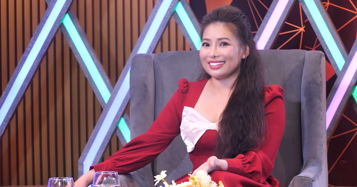 'C&ocirc; đ&agrave;o' Nh&atilde; Thy n&oacute;i về mối duy&ecirc;n với cải lương v&agrave; 't&agrave;i sản' ở tuổi 37