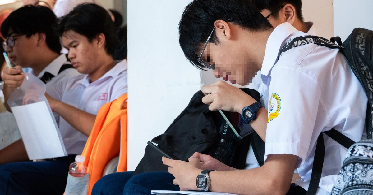 Vì sao trẻ em thời nay ‘nghiện’ mạng xã hội, ảnh hưởng gì tới việc học?