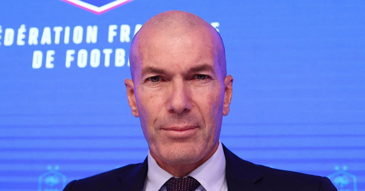 Zidane chính thức ra mắt đội tuyển Pháp, triều đại mới của 'Les Bleus' bắt đầu