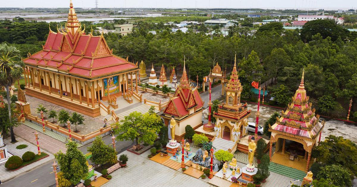 Chùa Xiêm Cán, tuyệt tác kiến trúc tráng lệ của đồng bào Khmer Nam bộ