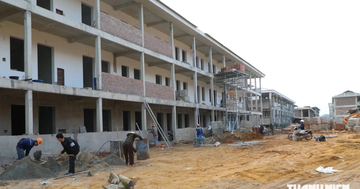 Đẩy nhanh tiến độ xây trường đón năm học mới