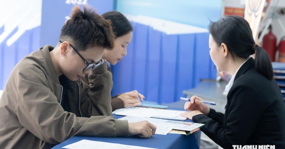 Chưa có điểm chuẩn đại học, nhiều ngành 'hot' cao đẳng sắp kín chỉ tiêu