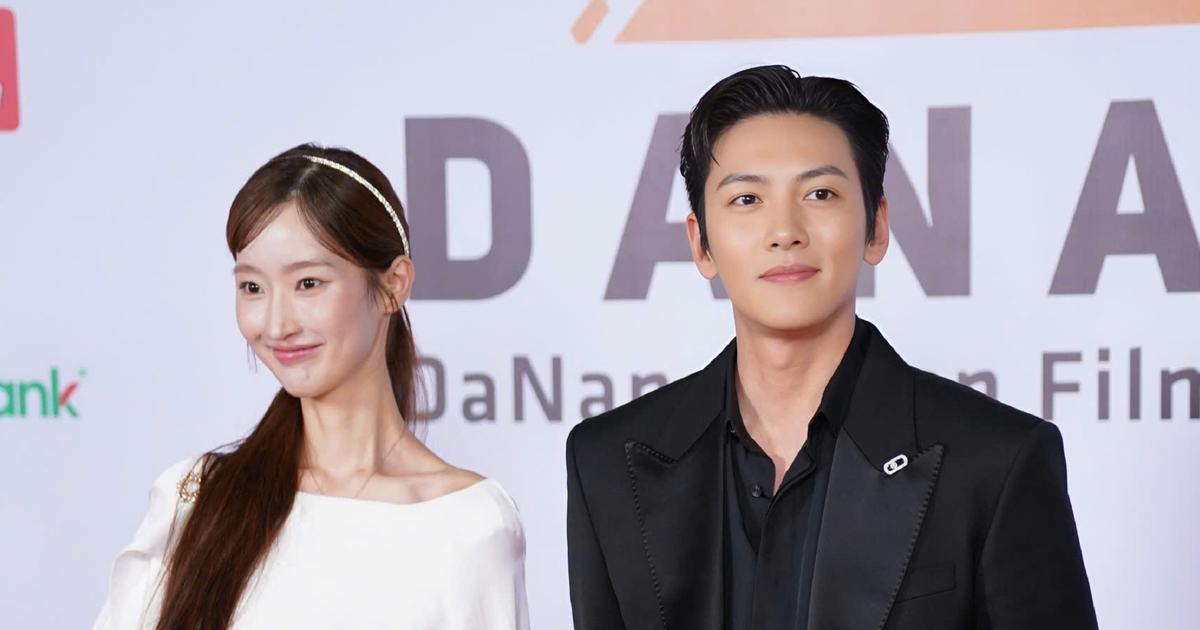 Nữ TikToker sải bước c&ugrave;ng Ji Chang Wook tại DANAFF l&agrave; ai?