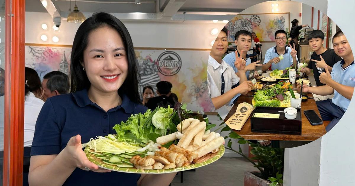 Học sinh mang điểm thi... đi ăn nem nướng, c&oacute; người được giảm hơn 90% ở TP.HCM