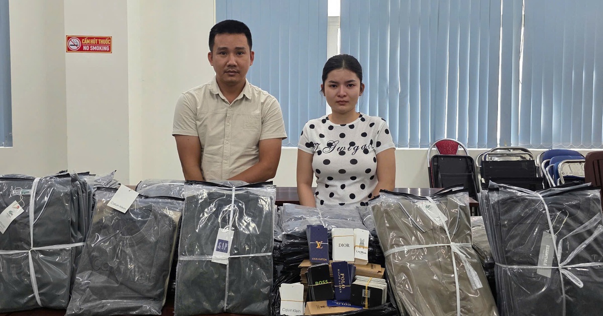 Công an TP.HCM triệt phá đường dây sản xuất hơn 14.400 áo thun giả nhiều thương hiệu