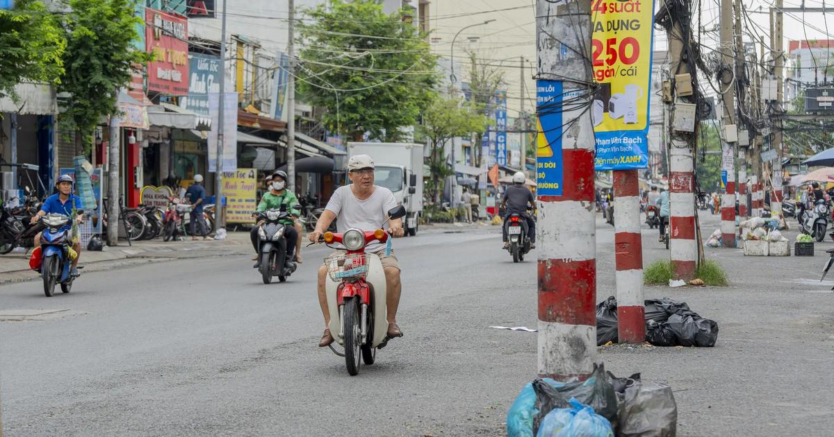 Dự án mở rộng đường giáp sân bay Tân Sơn Nhất 'tắc' 21 năm khi nào xong?