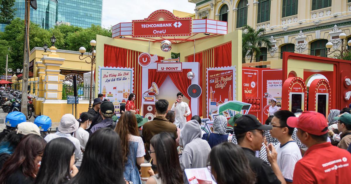 Một ngày trải nghiệm Techcombank OneU tại Bưu điện TP.HCM