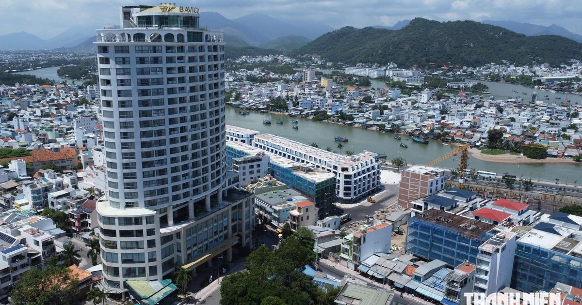 Khách sạn 4 sao 'bỏ hoang' giữa trung tâm du lịch Nha Trang