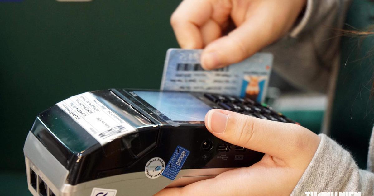 Chiêu lừa bóc tách chip trên thẻ ngân hàng chiếm đoạt tài sản