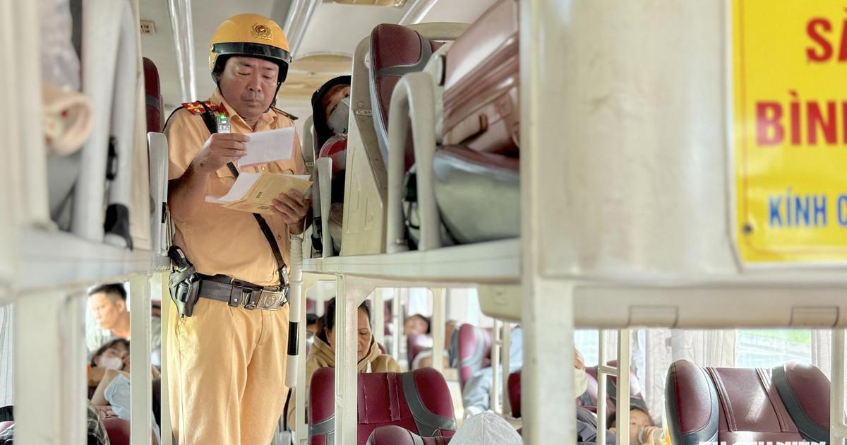 CSGT TP.HCM siết xe giường nằm: Những lỗi doanh nghiệp, tài xế và hành khách dễ bị phạt