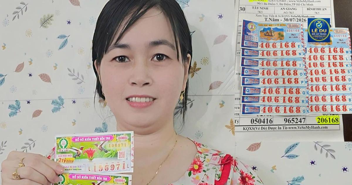 Đi chợ mua vé số ngẫu nhiên, người phụ nữ trúng độc đắc xổ số miền Nam