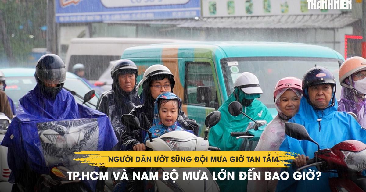 Người dân ướt sũng đội mưa giờ tan tầm, TP.HCM và Nam bộ mưa lớn đến bao giờ?
