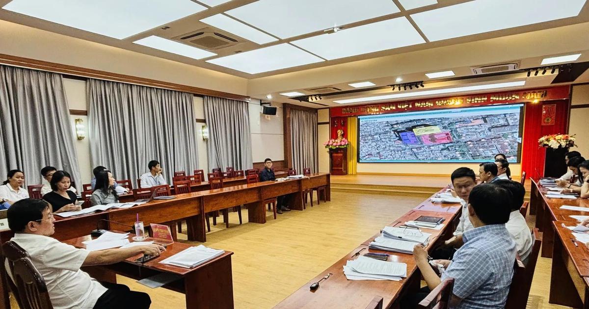 Cấp sổ hồng cho gần 2.000 chỗ đậu xe ô tô của Công ty Phú Mỹ Hưng