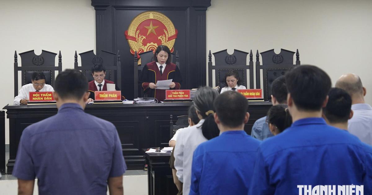 Cựu công an lãnh án vì 'mật báo' cho ông trùm thực phẩm chức năng giả