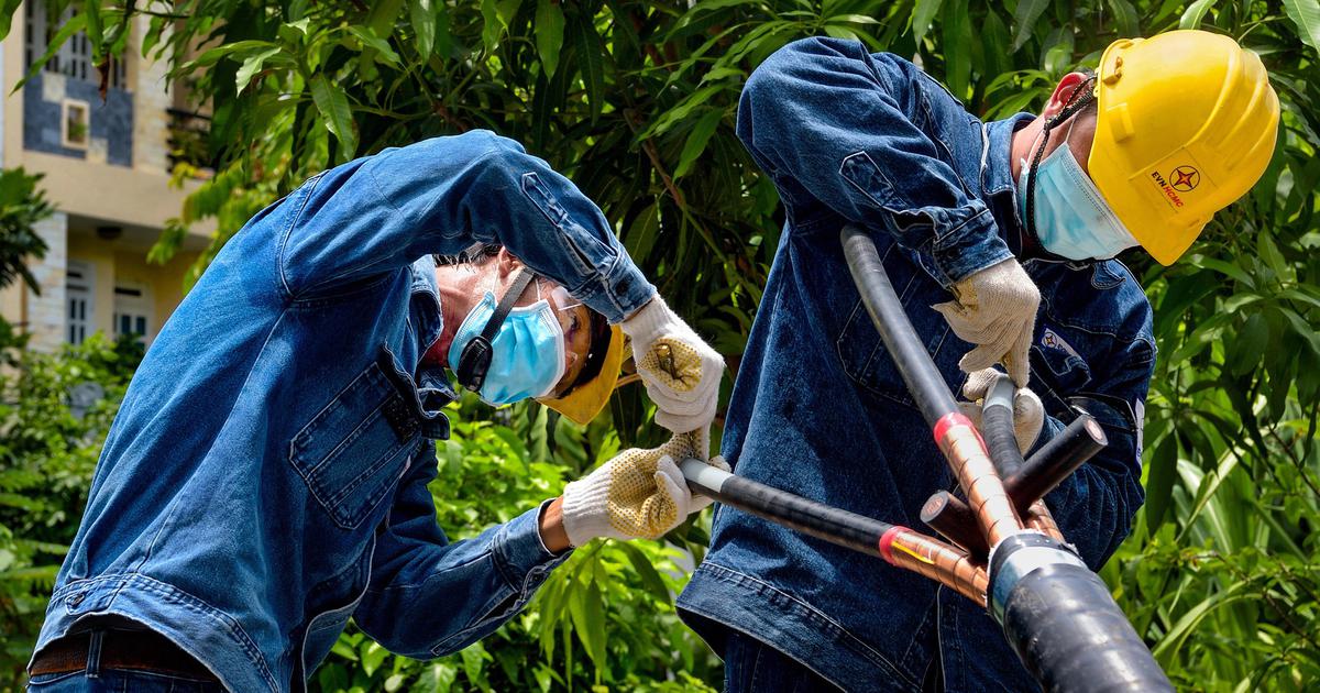 Ảnh dự thi: Giọt mồ h&ocirc;i rơi tr&ecirc;n m&aacute;