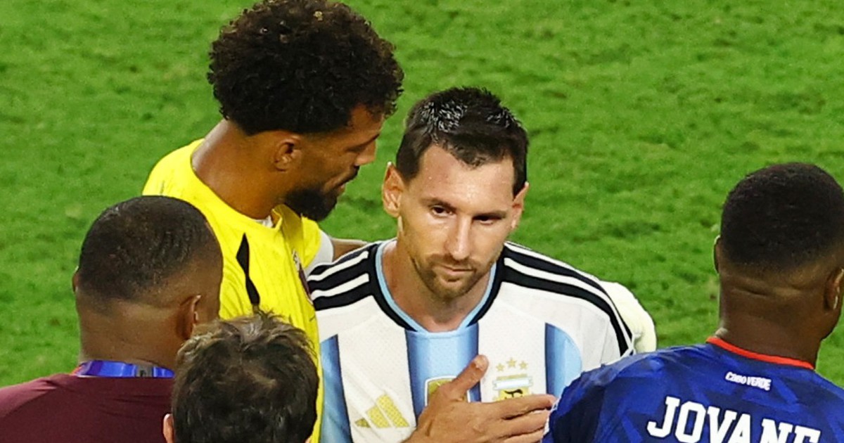 Messi nói gì về Cabo Verde?