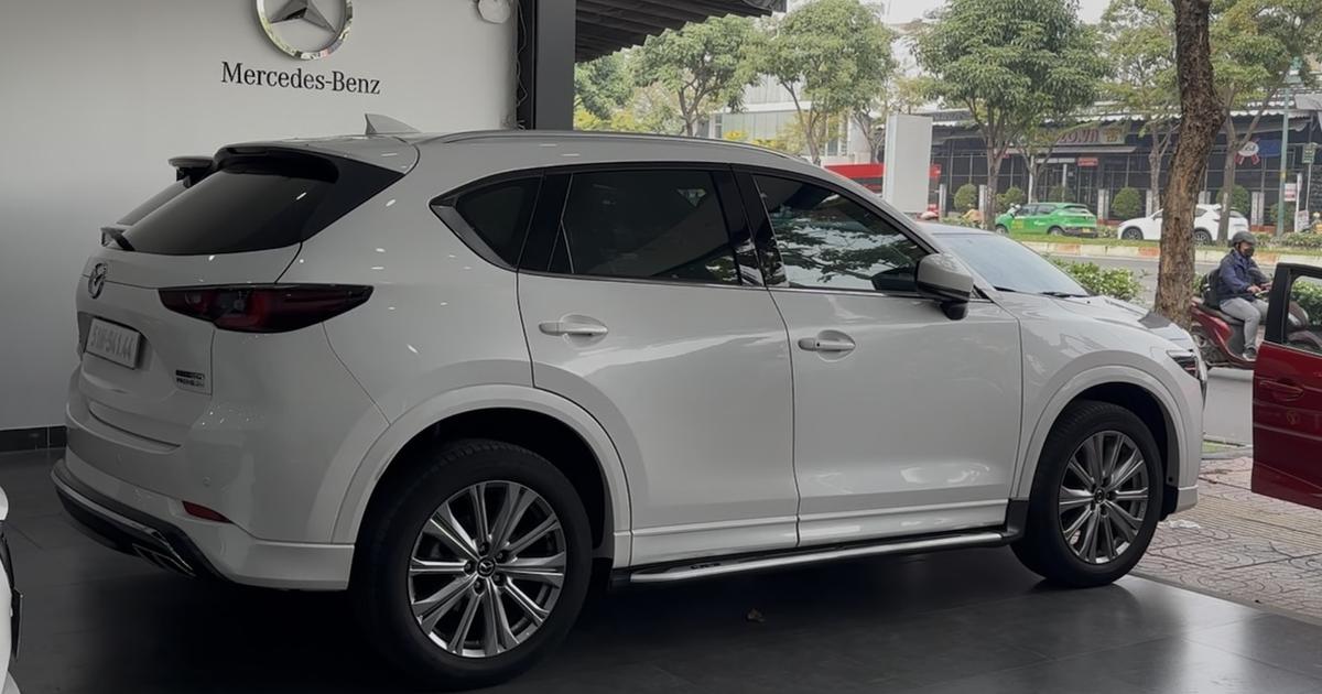 Mua ô tô cũ 5 năm tuổi, cần kiểm tra những gì?