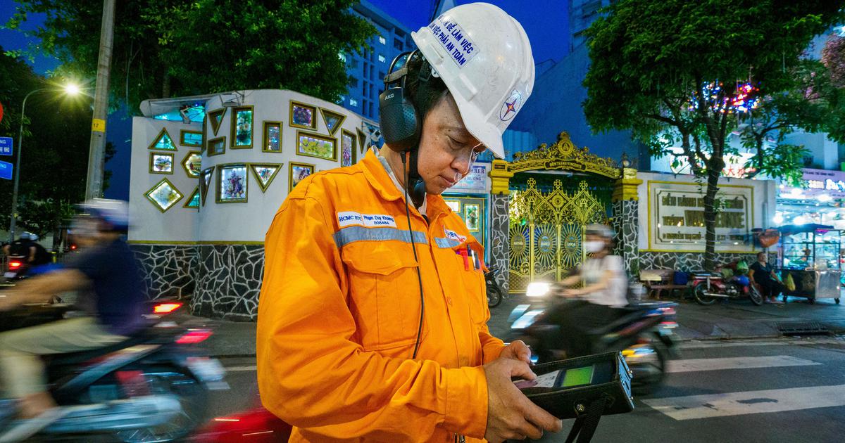 Ảnh dự thi: Ứng dụng c&ocirc;ng nghệ d&ograve; t&igrave;m lỗi c&aacute;p ngầm