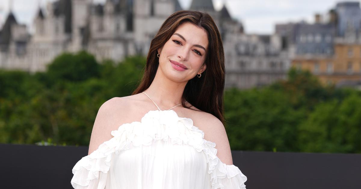 Anne Hathaway khoe vẻ đẹp 'nữ thần' khi đang mang thai