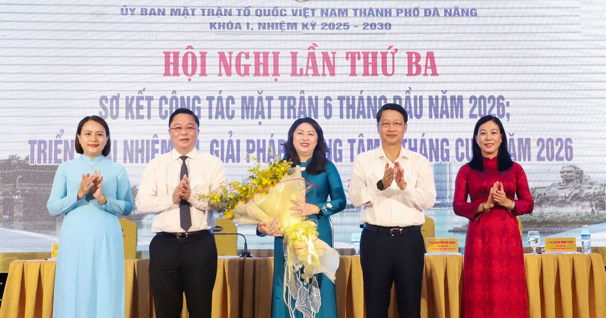 B&agrave; Nguyễn Thị Thu Lan giữ chức Ph&oacute; chủ tịch Thường trực Ủy ban MTTQ Đ&agrave; Nẵng