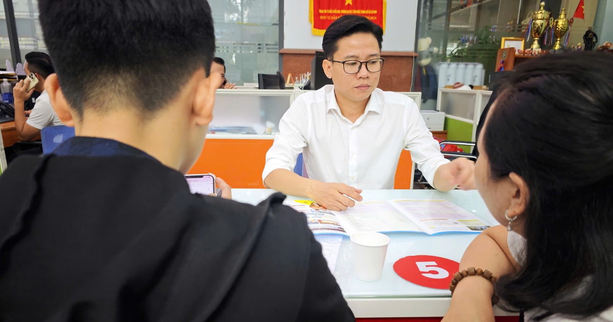 Đăng ký nguyện vọng: Chọn trường, ngành hay nghề ?