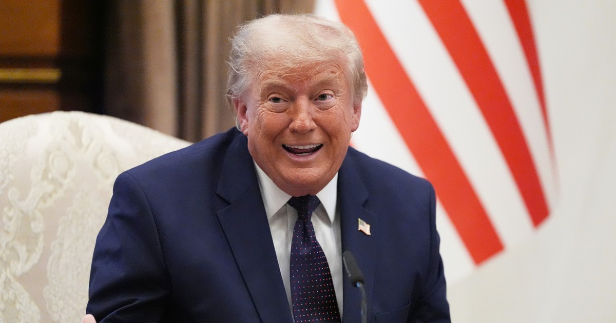 &Ocirc;ng Trump ph&aacute;t biểu nhiều vấn đề quan trọng khi đến dự hội nghị NATO