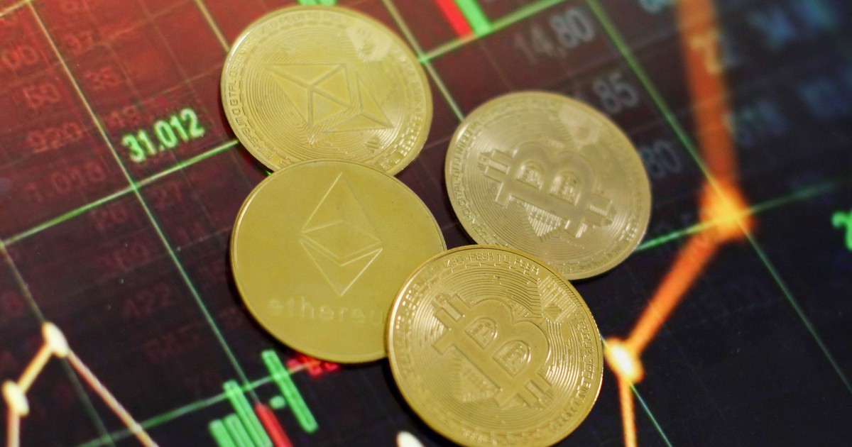 Giá Bitcoin hôm nay 7.7.2026: Bitcoin tăng vọt lên 64.000 USD bất chấp Strategy xả hàng