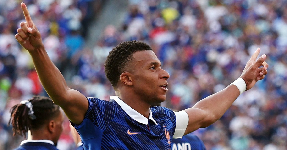 Thượng nghị sĩ Paraguay vẫn chưa buông tha Mbappe, ngôi sao Pháp cần phải được bảo vệ