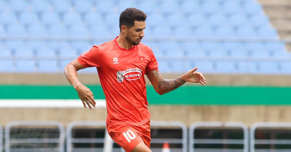 Đội tuyển Việt Nam tập cực sung ở Hàn Quốc, Hoàng Hên quyết vô địch AFF Cup