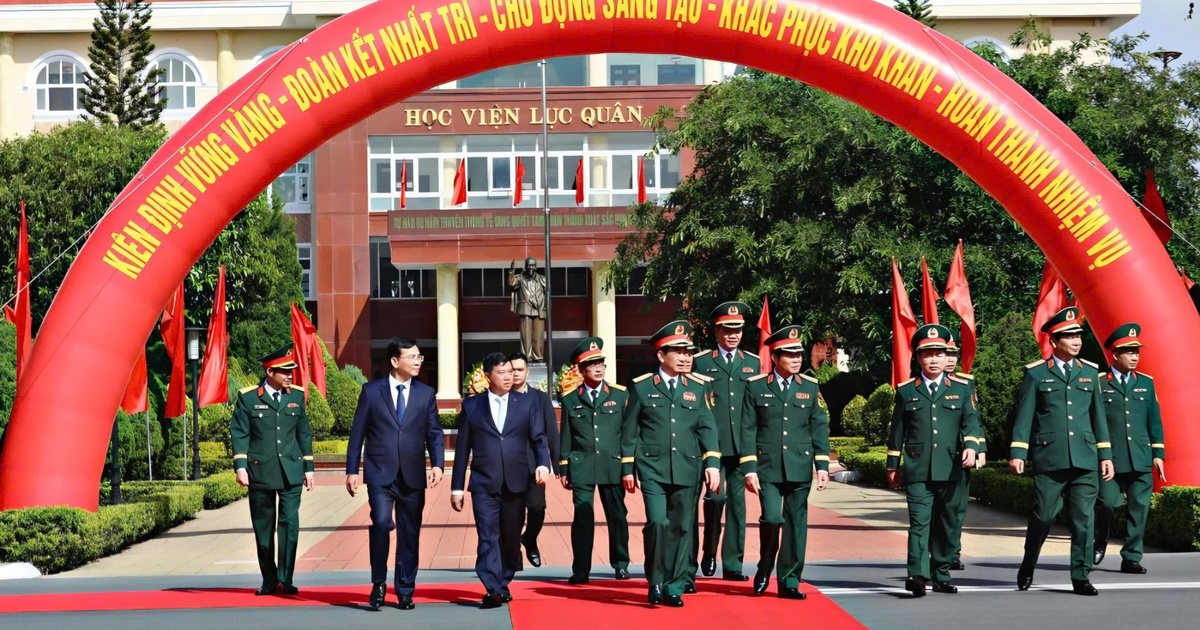 Đại tướng Phan Văn Giang dự lễ kỷ niệm 80 năm truyền thống Học viện Lục quân