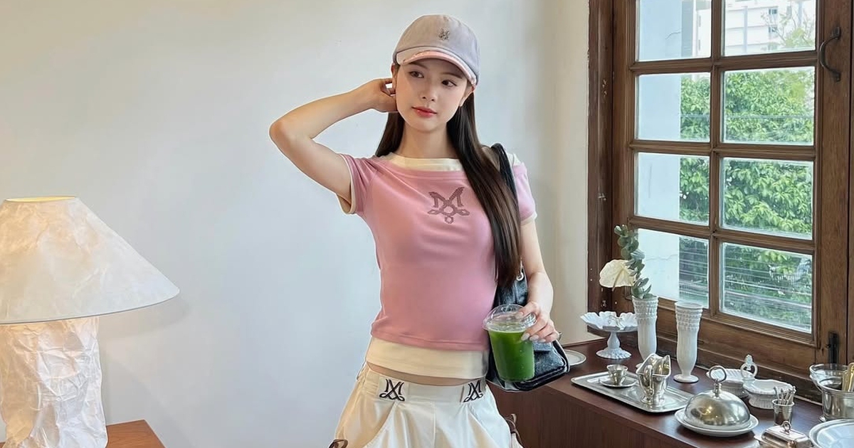 Tôn dáng sành điệu với áo thun ôm chuẩn xu hướng