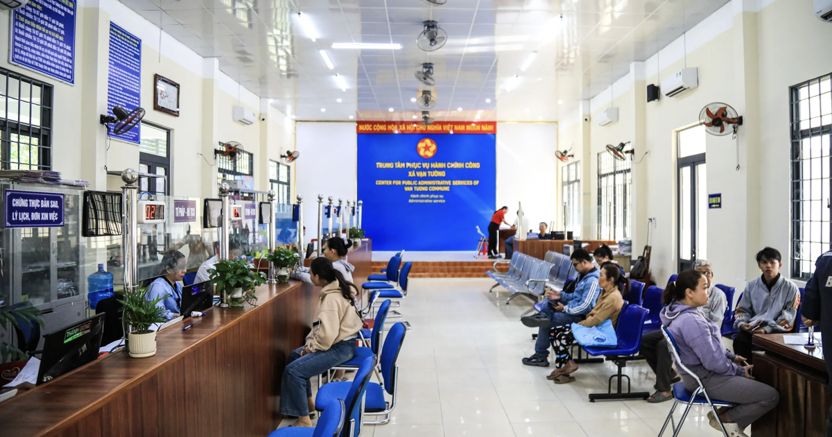 Vi&ecirc;n chức quản l&yacute; phải tự nguyện từ chức nếu vợ chồng, con c&aacute;i vi phạm ph&aacute;p luật