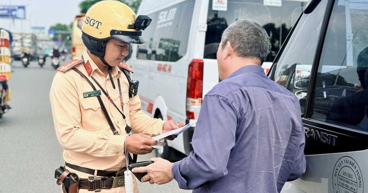 Lỗi phổ biến khi lùi xe trên đường một chiều, tài xế bị phạt tới 22 triệu