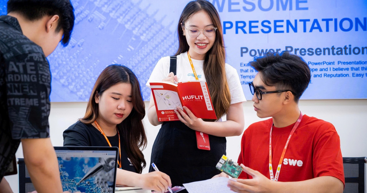 HUFLIT ra mắt công cụ AI giúp thí sinh khám phá thế mạnh bản thân