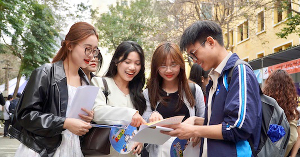 Điểm sàn ngành luật và sư phạm là 20 điểm