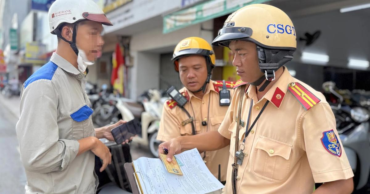 CSGT xử l&yacute; 2,39 triệu vi phạm 6 th&aacute;ng đầu năm: Lỗi n&agrave;o bị phạt nhiều nhất?