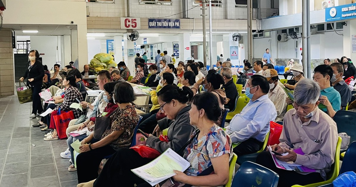 TP.HCM: Sau gần 1,5 th&aacute;ng, kh&aacute;m sức khỏe to&agrave;n d&acirc;n mới đạt 2%