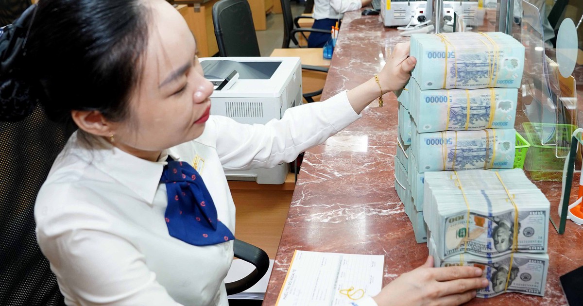 Gửi tiền ngân hàng hưởng lãi cao