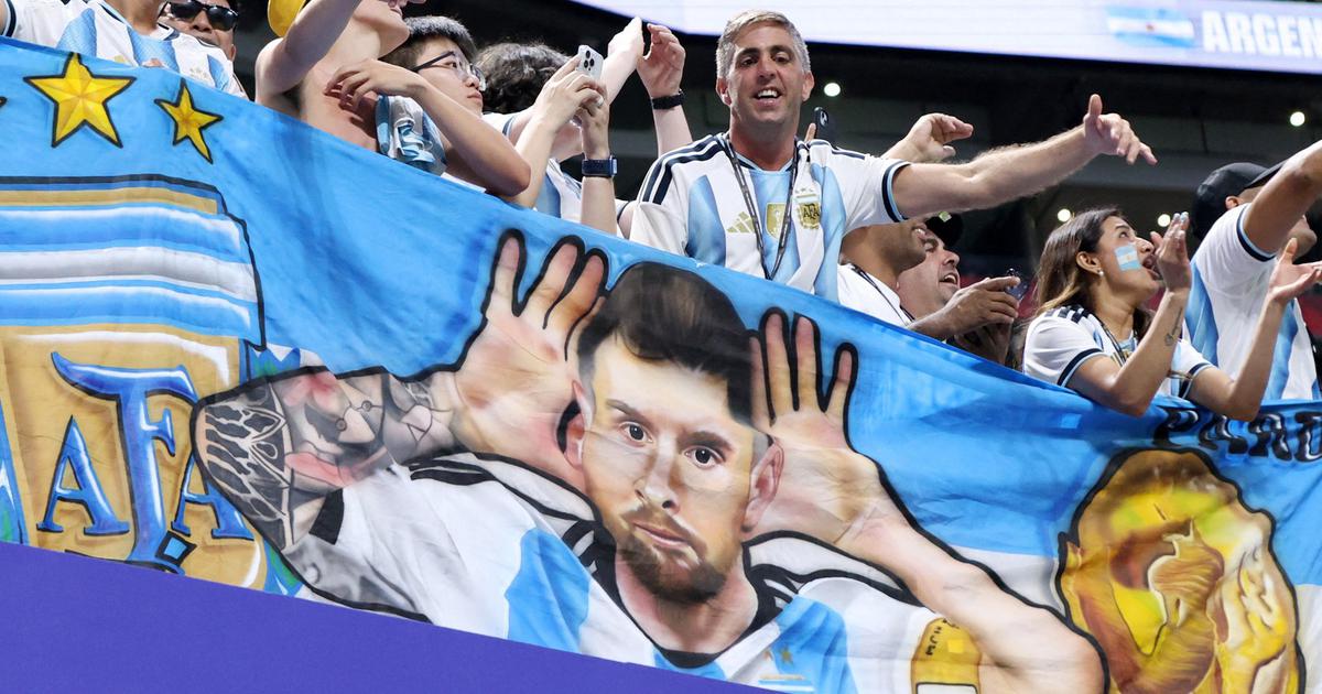 Ibrahimovic choáng váng vì Messi thoát hiểm ngoạn mục, không tin Argentina vượt số phận thắng ngược Ai Cập