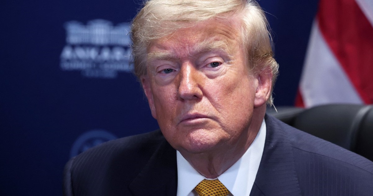 &Ocirc;ng Trump: Mỹ c&oacute; thể tấn c&ocirc;ng Iran lần nữa v&agrave;o tối nay