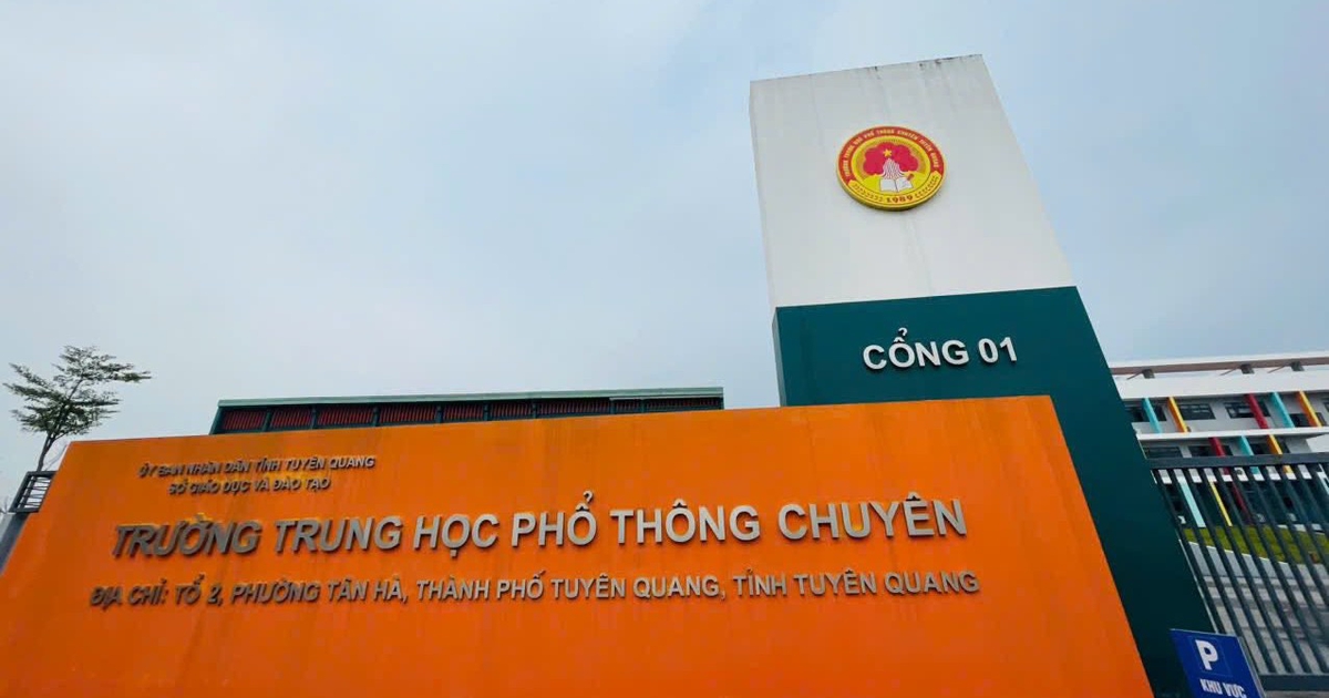 Bộ GD-ĐT nói gì về đề xuất thi lại môn toán ở Trường THPT chuyên Tuyên Quang?