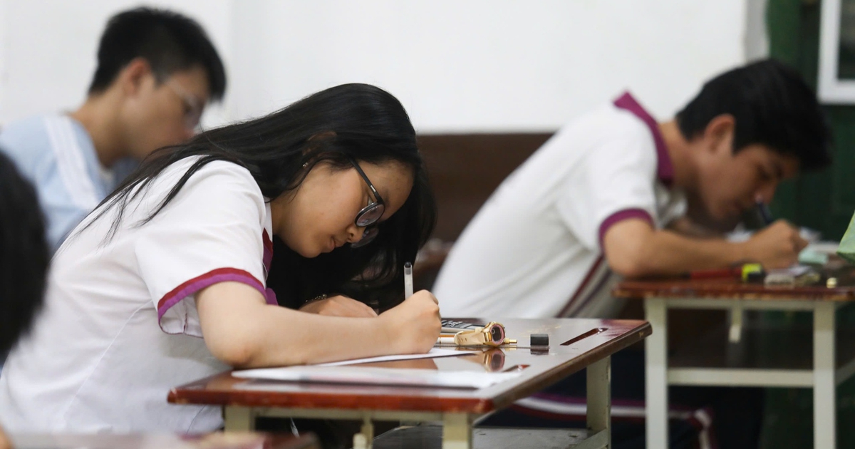 Điểm sàn trường đào tạo luật lớn nhất phía nam ở mức bao nhiêu?