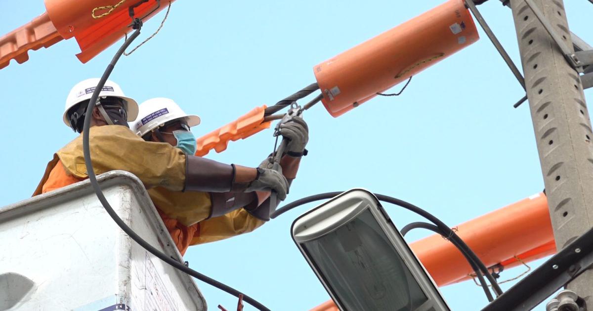 Thầm lặng tr&ecirc;n những d&ograve;ng điện sống