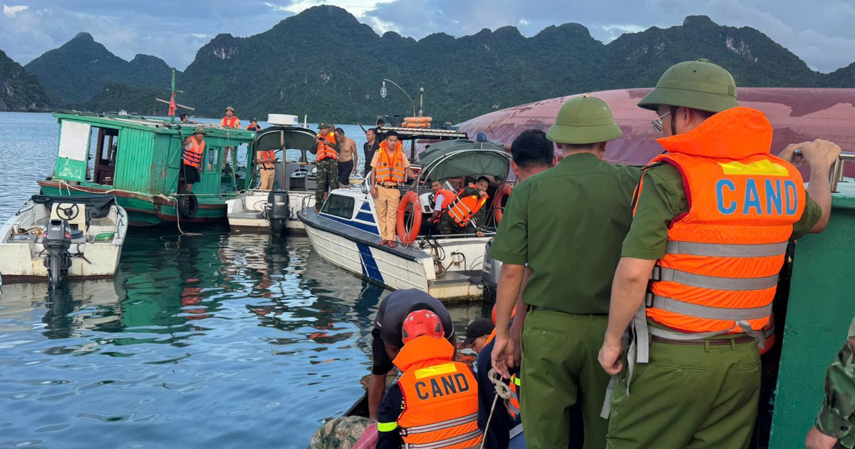 Vụ lật tàu ở Quảng Ninh: Còn 1 người đang mất tích