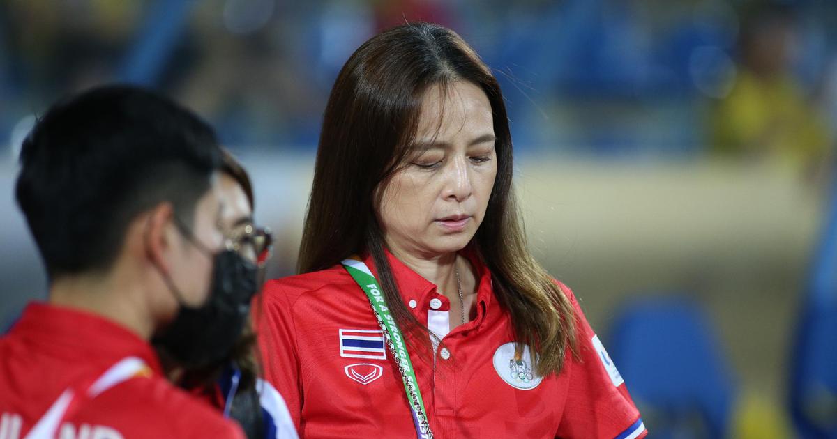 Madam Pang khiến CĐV tranh luận, Malaysia bị chỉ trích vì thua toàn diện Thái Lan