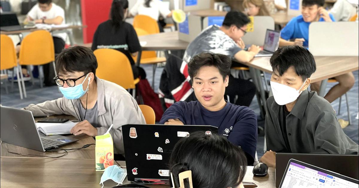 Đứng vững trước sức ép của AI bằng tư duy 'trường ĐH không giới hạn'