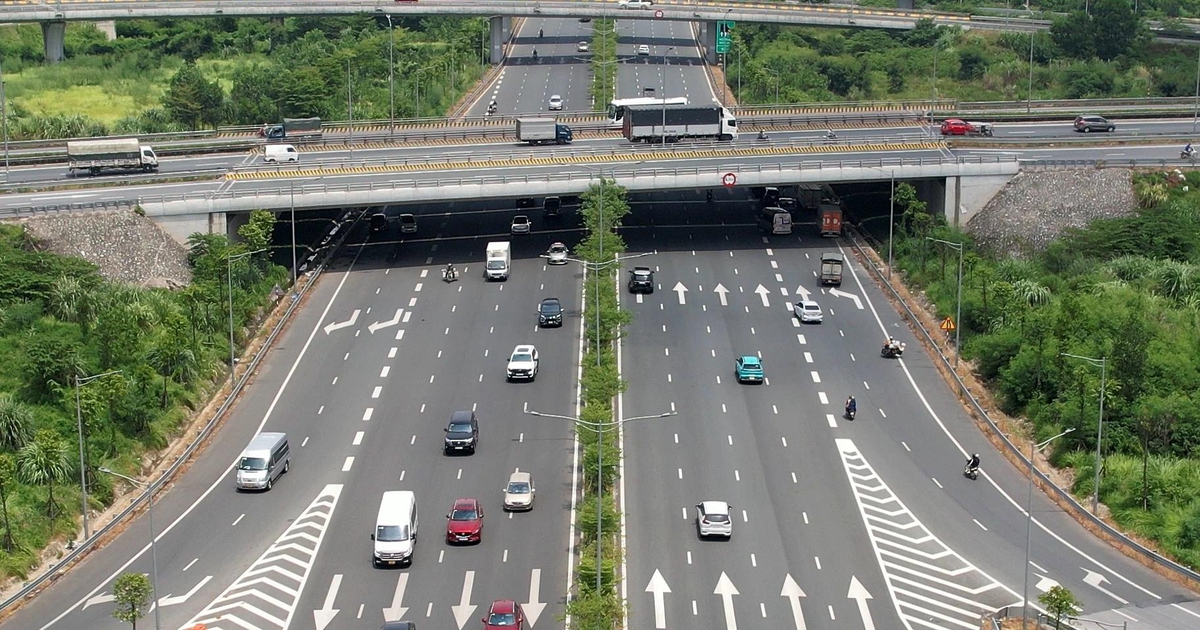 Cục CSGT đề xuất thí điểm làn vượt xe trên 2 tuyến cao tốc