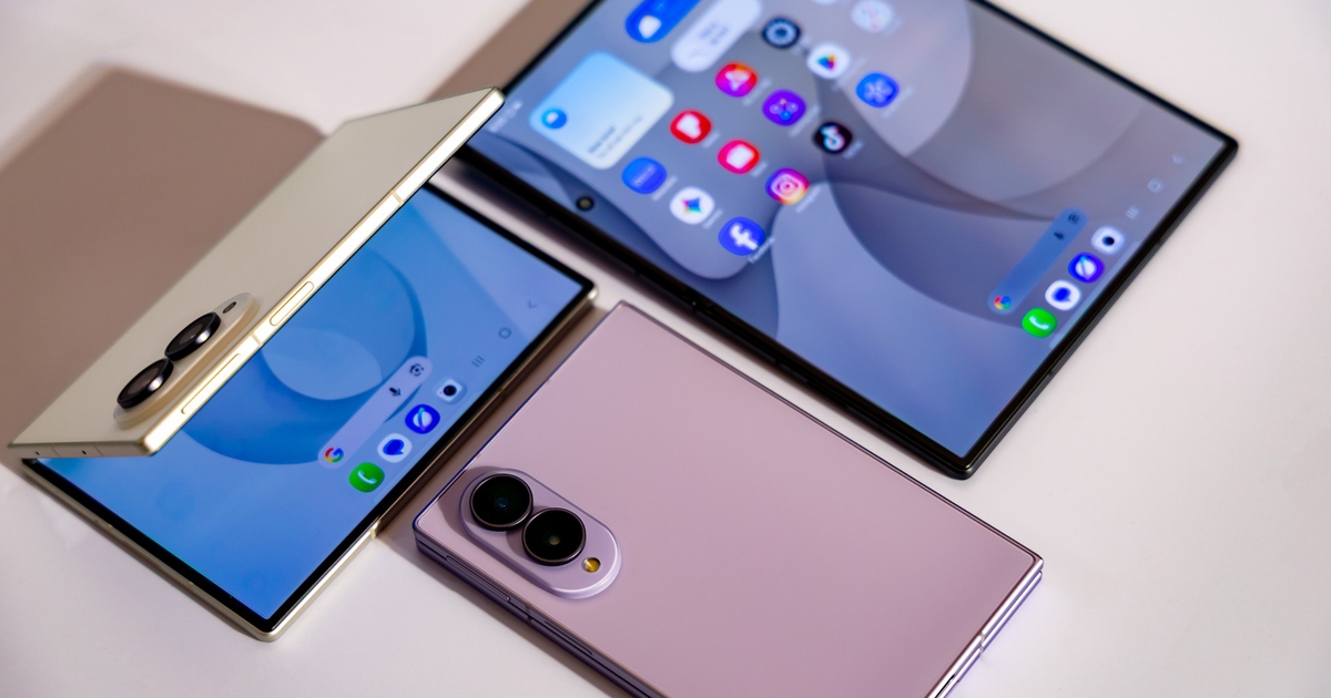 Samsung sản xuất thêm 1 triệu Galaxy Z Fold8 vì 'bán quá chạy'